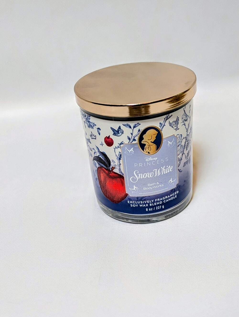 Bath & Body Works Disney Princess Snow White Single Wick Candle NIB - Picture 2 of 3